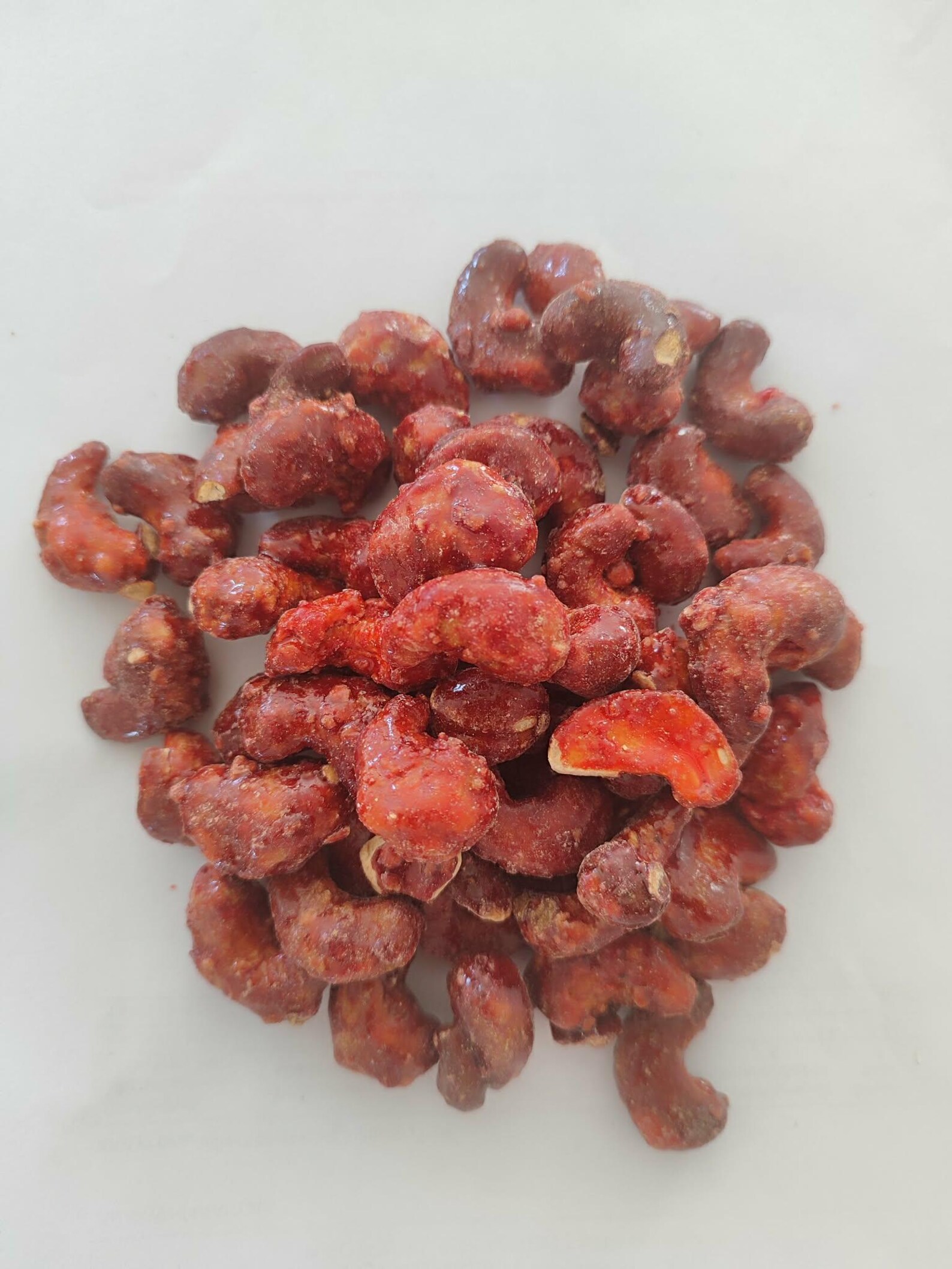 Kešu ořechy obalené v červené chilli glazuře